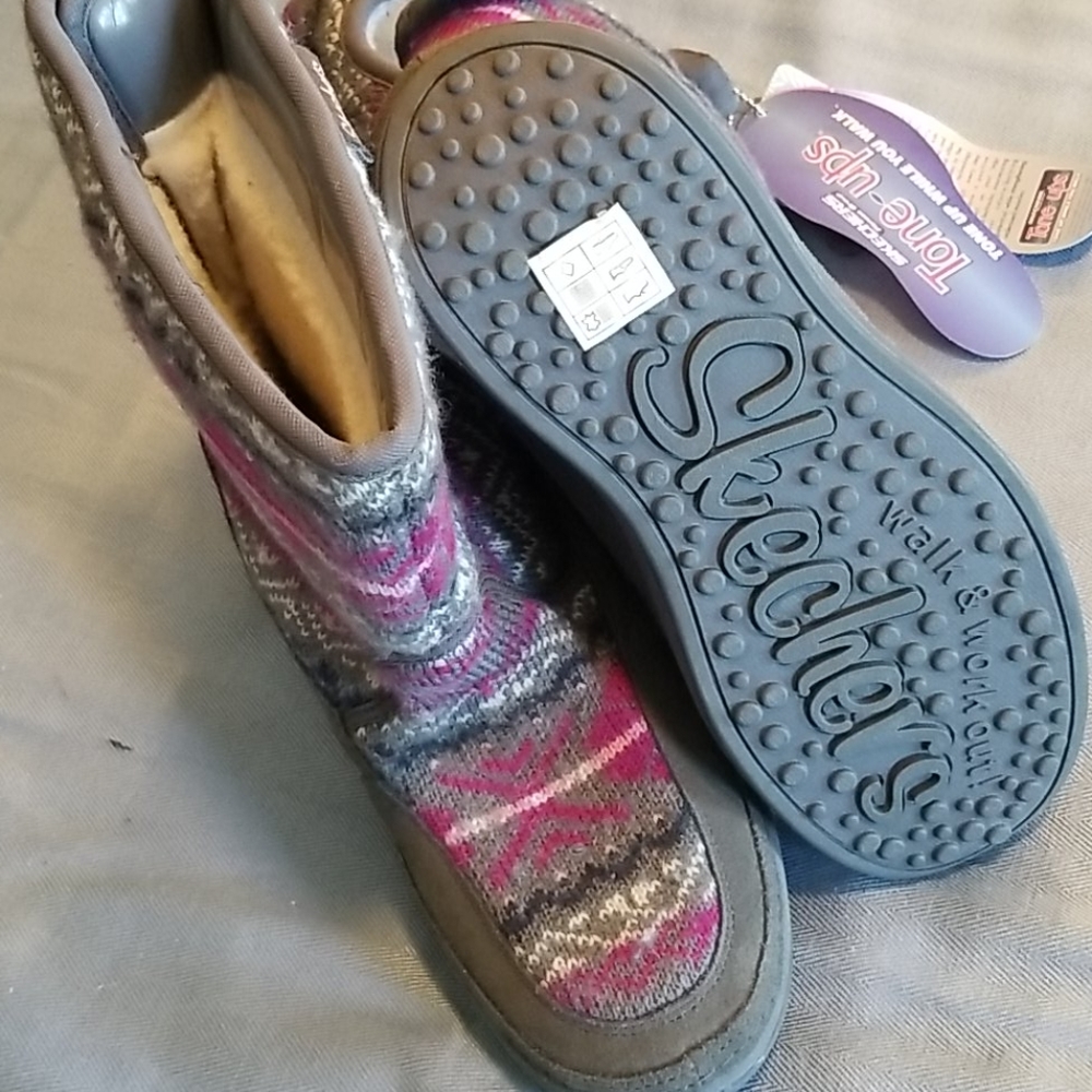 Sneakers - Picture 5 of 5